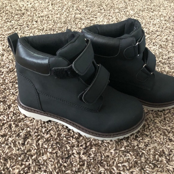 Kids boots size 11 runner - Picture 3 of 7